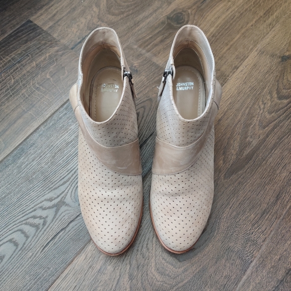 Johnston & Murphy Zip Leather Block Heel Boot Womens Size 10 Neutral - Picture 2 of 8